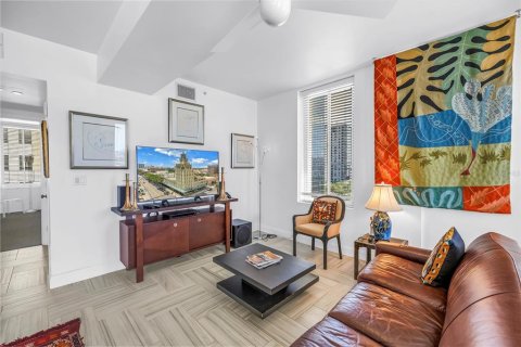 Condo in Saint Petersburg, Florida, 2 bedrooms  № 1873426 - photo 13