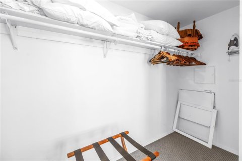 Condo in Saint Petersburg, Florida, 2 bedrooms  № 1873426 - photo 23