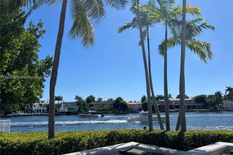 Condominio en venta en Aventura, Florida, 3 dormitorios, 252.69 m2 № 1935275 - foto 4