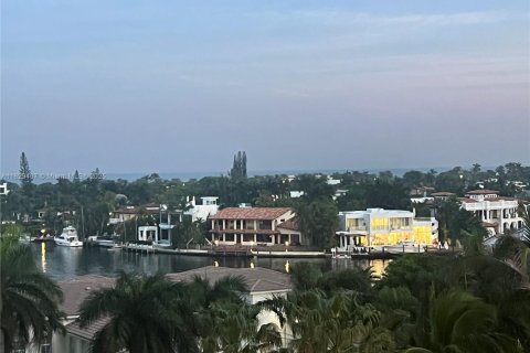 Condominio en venta en Aventura, Florida, 3 dormitorios, 252.69 m2 № 1935275 - foto 17