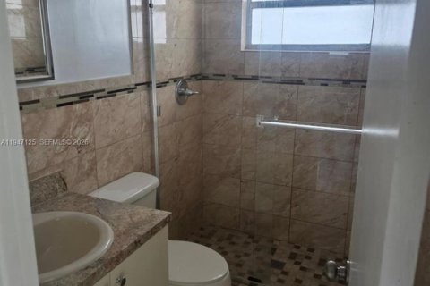 Снять в аренду кондоминиум в Майами, Флорида 2 спальни, 73.39м2, № 2152938 - фото 7