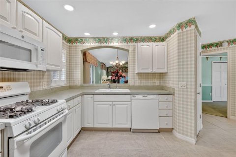Casa en venta en The Villages, Florida, 2 dormitorios, 110.18 m2 № 1919476 - foto 5