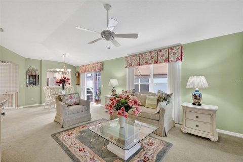 Casa en venta en The Villages, Florida, 2 dormitorios, 110.18 m2 № 1919476 - foto 8