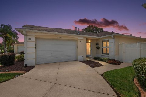 Casa en venta en The Villages, Florida, 2 dormitorios, 110.18 m2 № 1919476 - foto 1