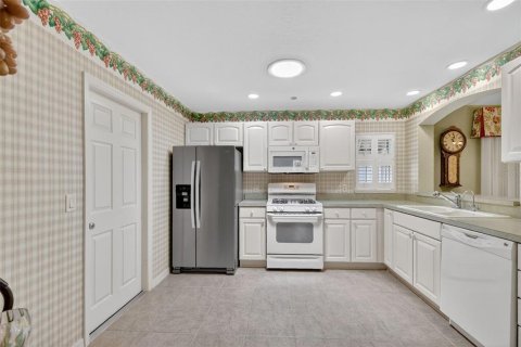 Casa en venta en The Villages, Florida, 2 dormitorios, 110.18 m2 № 1919476 - foto 3