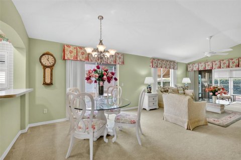 Casa en venta en The Villages, Florida, 2 dormitorios, 110.18 m2 № 1919476 - foto 10