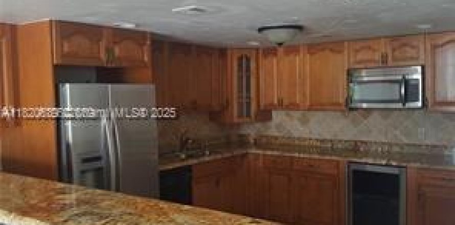 Condo à North Miami, Floride, 2 chambres № 1779799