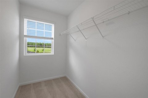 House in Green Cove Springs, Florida 5 bedrooms, 237.27 sq.m. № 2400157 - photo 6