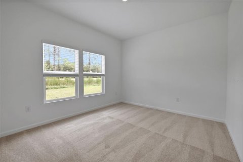 House in Green Cove Springs, Florida 5 bedrooms, 237.27 sq.m. № 2400157 - photo 24