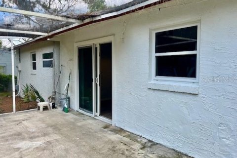 House in Casselberry, Florida 4 bedrooms, 132.85 sq.m. № 2157238 - photo 29