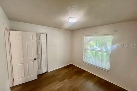 House in Casselberry, Florida 4 bedrooms, 132.85 sq.m. № 2157238 - photo 14