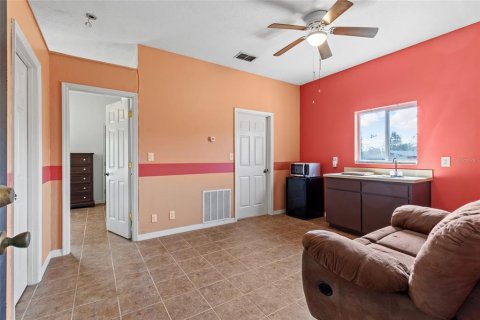 House in Morriston, Florida 4 bedrooms, 249.16 sq.m. № 1679045 - photo 24