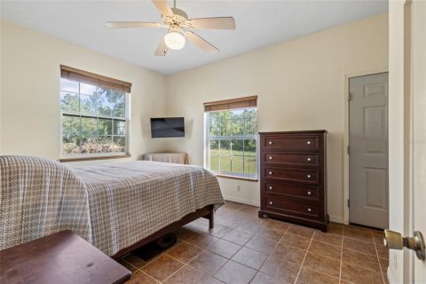House in Morriston, Florida 4 bedrooms, 249.16 sq.m. № 1679045 - photo 25