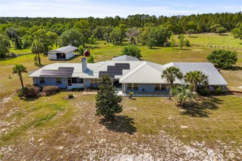 House in Morriston, Florida 4 bedrooms, 249.16 sq.m. № 1679045 - photo 2