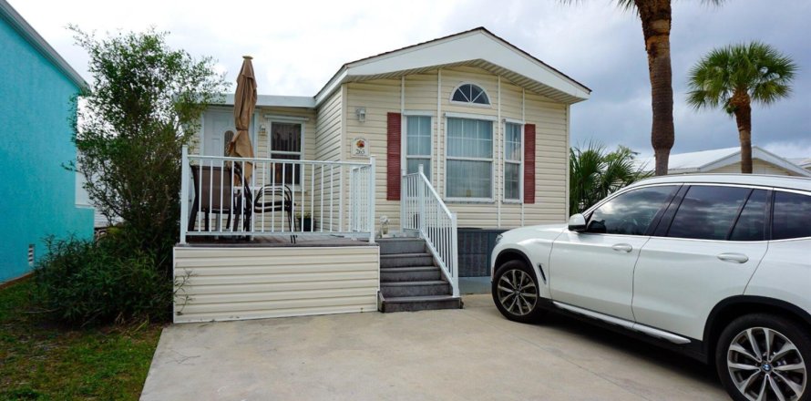 Apartment in Jensen Beach, Florida 1 bedroom, 45.99 sq.m. № 2179549