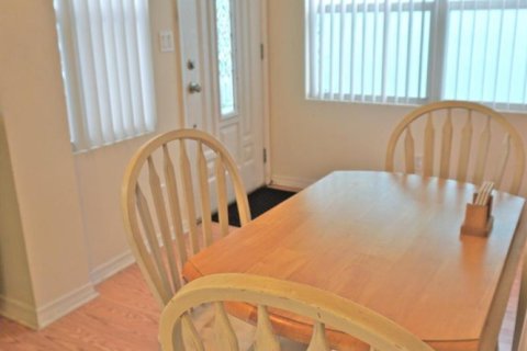 Apartment in Jensen Beach, Florida 1 bedroom, 45.99 sq.m. № 2179549 - photo 20