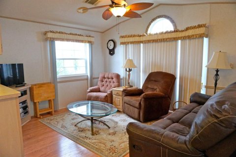 Apartment in Jensen Beach, Florida 1 bedroom, 45.99 sq.m. № 2179549 - photo 25
