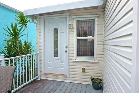 Apartment in Jensen Beach, Florida 1 bedroom, 45.99 sq.m. № 2179549 - photo 19