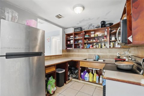 Casa en venta en West Palm Beach, Florida, 3 dormitorios, 122.45 m2 № 1937891 - foto 11