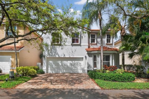 Villa ou maison à Hollywood, Floride 3 chambres, 178.28 m2 № 2069681