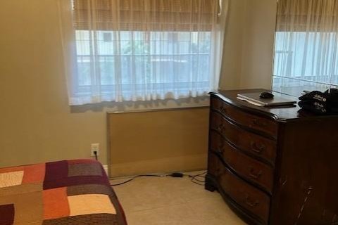 Copropriété à louer à Lauderdale Lakes, Floride: 2 chambres, 80.36 m2 № 2241384 - photo 13