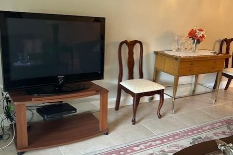 Copropriété à louer à Lauderdale Lakes, Floride: 2 chambres, 80.36 m2 № 2241384 - photo 2