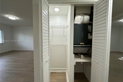 Appartement à louer à Fort Lauderdale, Floride: 2 chambres № 1987570 - photo 15