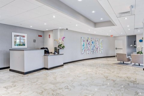 Condo in Palm Beach, Florida, 2 bedrooms  № 2251002 - photo 18