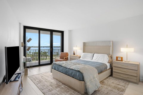 Condo in Palm Beach, Florida, 2 bedrooms  № 2251002 - photo 7