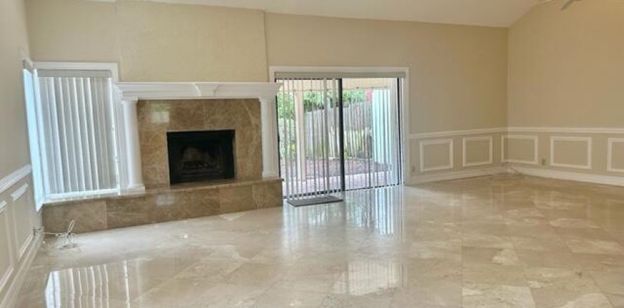 Adosado en Delray Beach, Florida 3 dormitorios, 152.64 m2 № 1044087