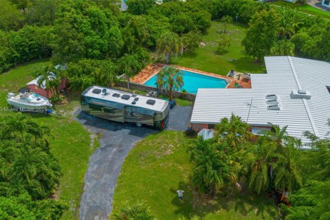 Terreno en venta en Pinecrest, Florida № 1818442 - foto 5