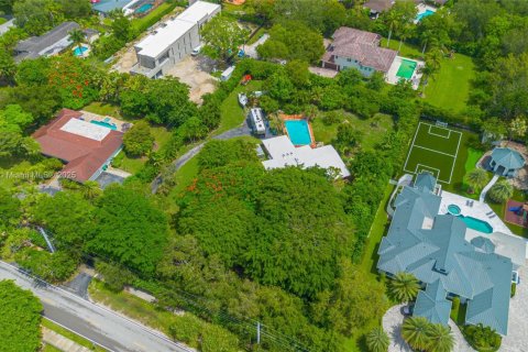 Terreno en venta en Pinecrest, Florida № 1818442 - foto 17