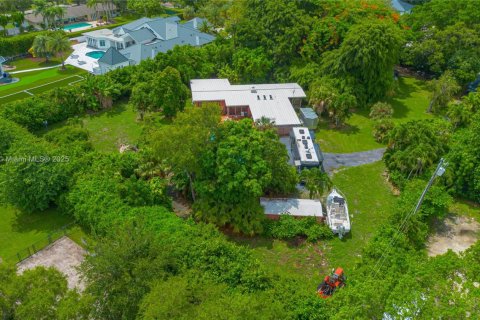 Terreno en venta en Pinecrest, Florida № 1818442 - foto 13