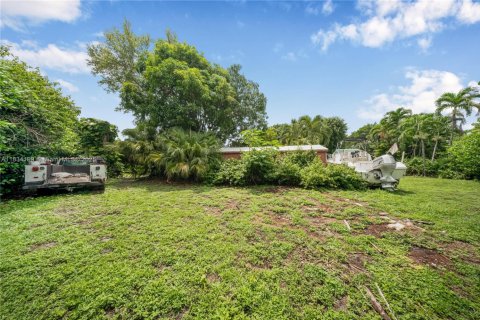 Terreno en venta en Pinecrest, Florida № 1818442 - foto 25