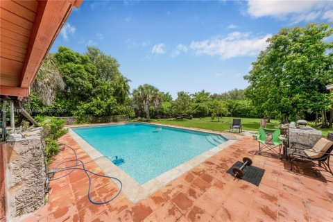 Terreno en venta en Pinecrest, Florida № 1818442 - foto 21