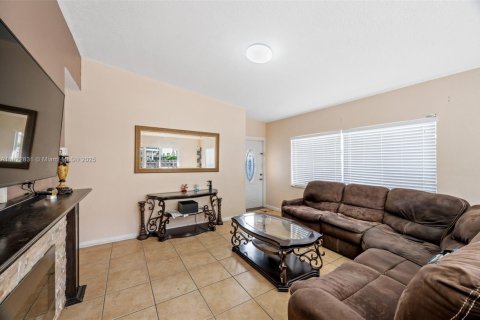 Villa ou maison à vendre à Homestead, Floride: 4 chambres, 138.52 m2 № 1788368 - photo 2