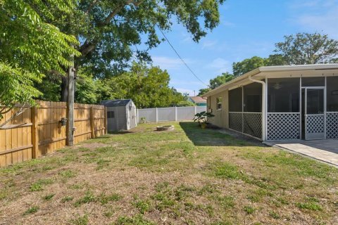 House in Clearwater, Florida 3 bedrooms, 126.16 sq.m. № 1640403 - photo 27