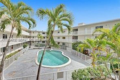 Casa en alquiler en Miami, Florida, 1 dormitorio № 2076889 - foto 10