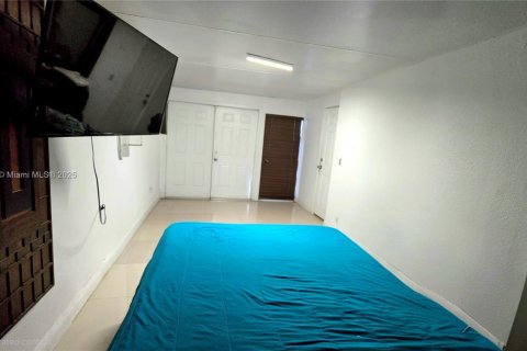 House in Opa-locka, Florida 3 bedrooms, 97.45 sq.m. № 1971883 - photo 28