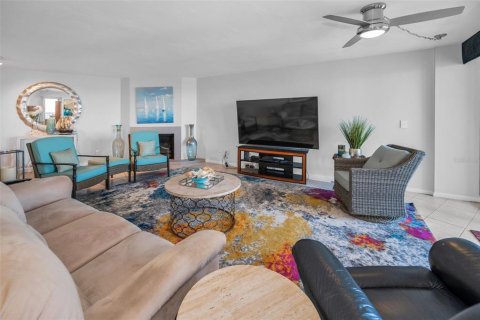 Condominio en venta en Clearwater, Florida, 2 dormitorios, 149.57 m2 № 1632221 - foto 15