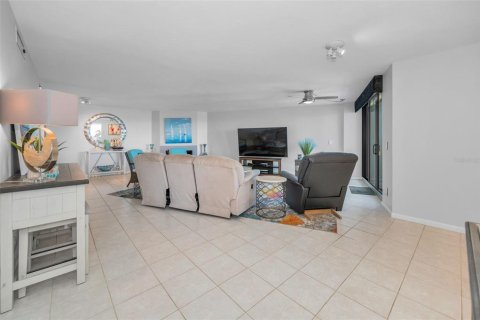 Condominio en venta en Clearwater, Florida, 2 dormitorios, 149.57 m2 № 1632221 - foto 20