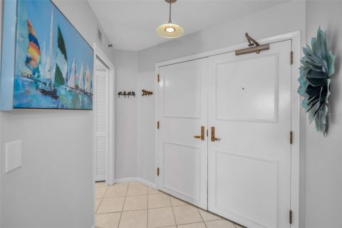 Condominio en venta en Clearwater, Florida, 2 dormitorios, 149.57 m2 № 1632221 - foto 11