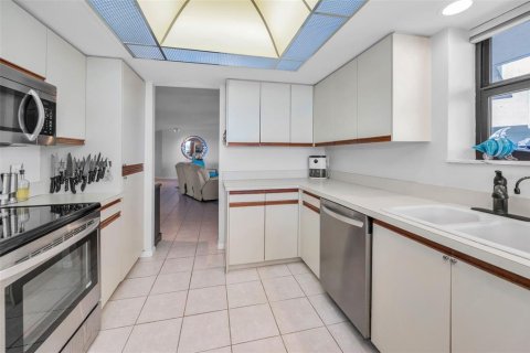 Condominio en venta en Clearwater, Florida, 2 dormitorios, 149.57 m2 № 1632221 - foto 28