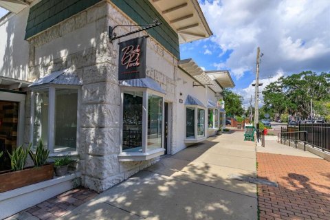 Propiedad comercial en alquiler en Mount Dora, Florida, 173.45 m2 № 1285429 - foto 8