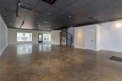 Propiedad comercial en alquiler en Mount Dora, Florida, 173.45 m2 № 1285429 - foto 16