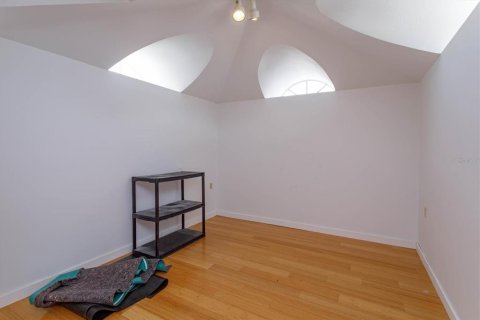 Propiedad comercial en alquiler en Mount Dora, Florida, 173.45 m2 № 1285429 - foto 19