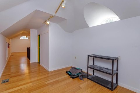 Propiedad comercial en alquiler en Mount Dora, Florida, 173.45 m2 № 1285429 - foto 18