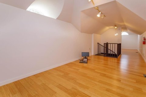 Propiedad comercial en alquiler en Mount Dora, Florida, 173.45 m2 № 1285429 - foto 21