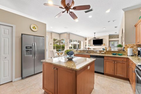 House in Jupiter, Florida 4 bedrooms, 272.67 sq.m. № 2423540 - photo 19