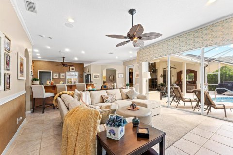 House in Jupiter, Florida 4 bedrooms, 272.67 sq.m. № 2423540 - photo 24